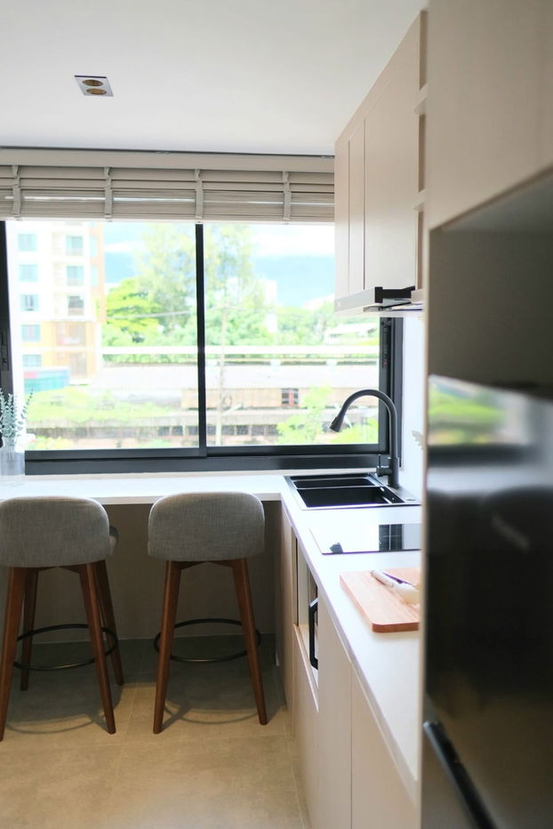 picture Condo for sale in a prime location: Srithana Condo 2, Huay Kaew, Nimmanhaemin. Tel. : 098-9690236 (Janny) - 9/13