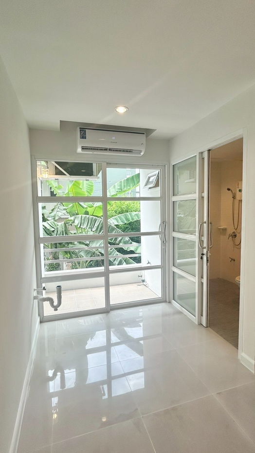 รูป #b4668 12/9/68  ขายคอนโด  ตึก Hope & Guy Condotown  ซอยลาดพร้าว 1  📲📢สอบถาม ld line @condoboy - รูปที่ 2/10