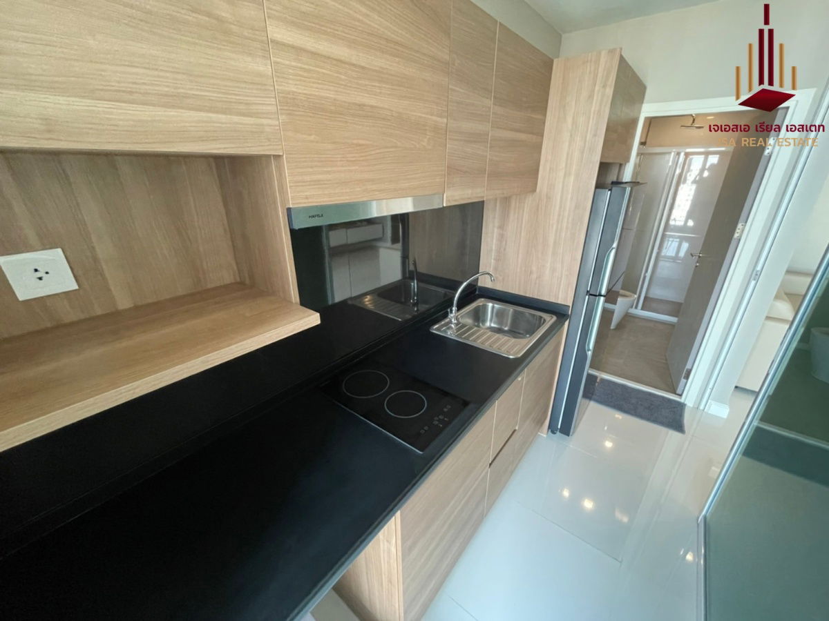 picture ✨ For Rent: The Metropolis Samrong Interchange Condo ✨  💰 Only 11,000 THB/month - 5/7