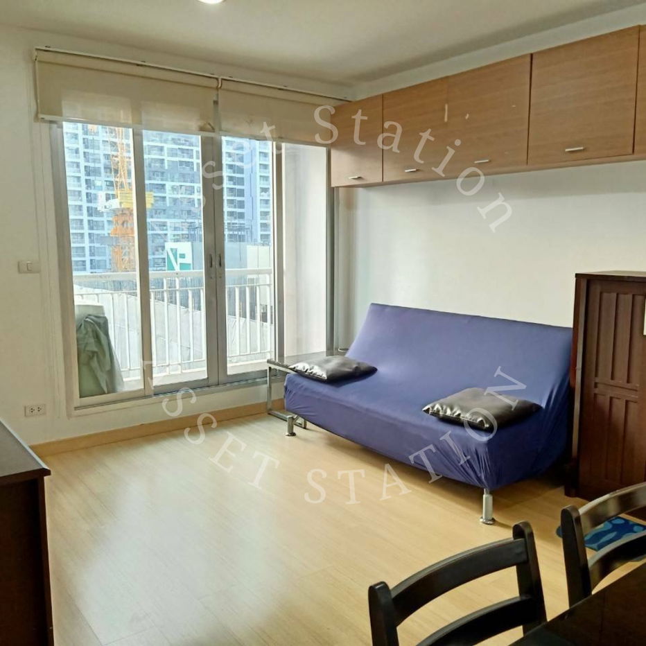 picture ✨ Ready-to-move-in condo Life @ Sathorn 10 🏢 Prime location 💎 in the heart of the business district 🌆 - 3/10