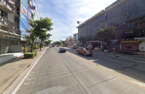 ขายที่ดินเปล่าติดถนนใหญ่เฉลิมพระเกียรติร.9 ใกล้สวนหลวงร.9
