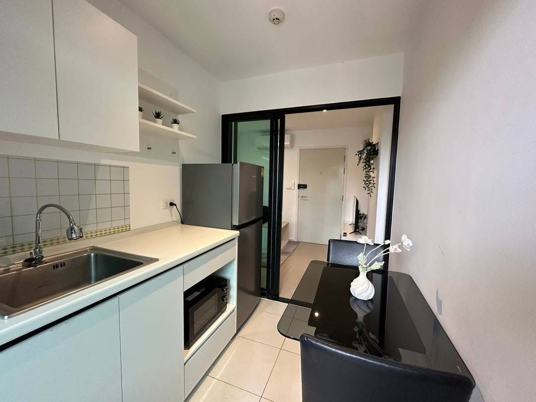 picture Condo for rent: iCondo Serithai Green Space (iCondo Serithai Green Space). Beautifully decorated, fully furnished, washing machine included - 4/9