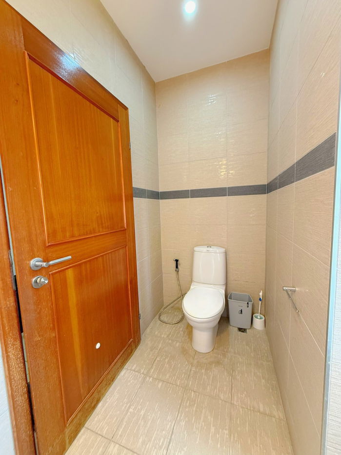 รูป บ้านเดี่ยวให้เช่า – หมู่บ้าน Siam Royal View 3 ห้องนอน  4 ห้องน้ำ  80,000 บาท/เดือน (รวมค่าดูแลสระว่ายน้ำและสวนแล้ว) - รูปที่ 12/17