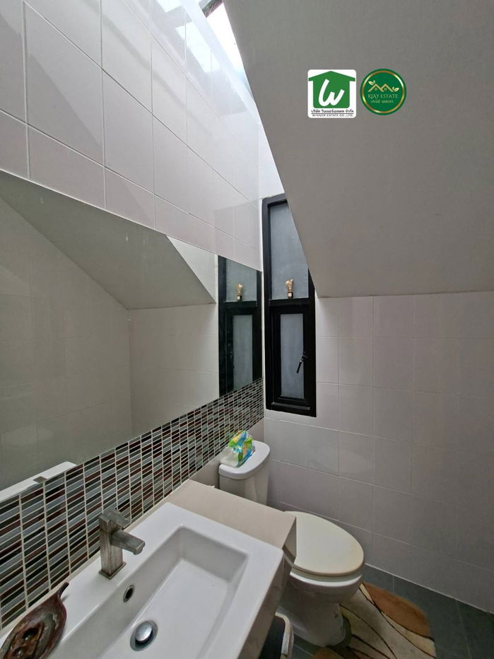 picture Selling a 3.5 -story townhome, HAUS 35 Chaeng Watthana comes in the Modern Loft style. Outstanding, unique, near BTS Srirat and Expressway.  - 7/23
