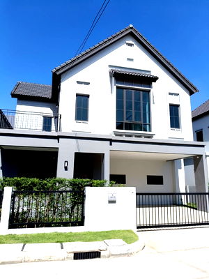บ้านเดี่ยวให้เช่า : ให้เช่าบ้านเดี่ยว โครงการสราญสิริ รามคำแหง เดือนละ 65,000 บาท