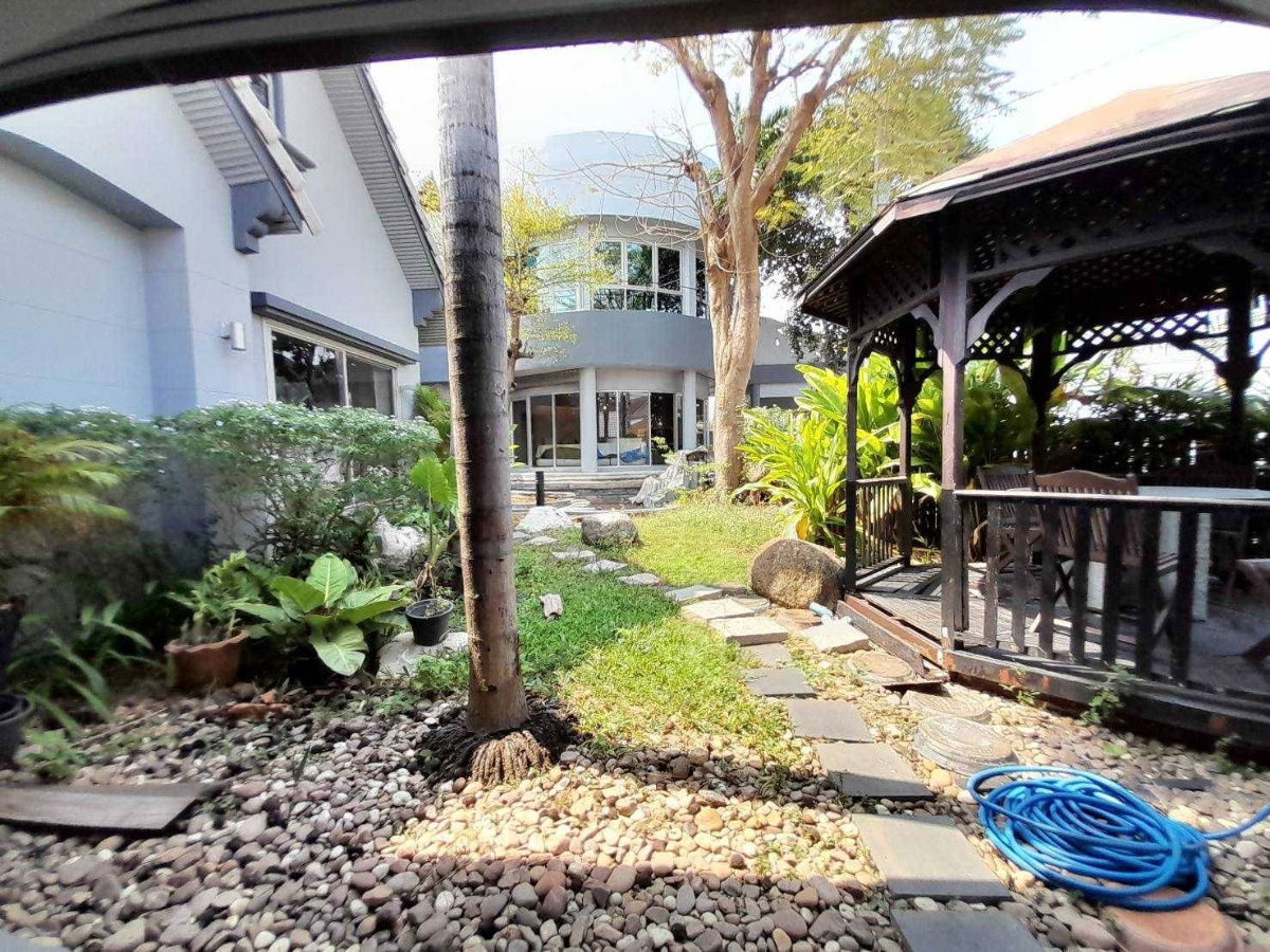 รูป ขายบ้านเดี่ยวชวนชื่น 3 หลังเต็มพื้นที่ 319 ตรว. ซ.พัฒนาการ 57 (N.934) - รูปที่ 15/22