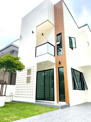 ขายทาวน์โฮม : P ขายทาวน์เฮาส์ 2 ชั้นหมู่บ้านพล บ้านแฝด ห้าแยกวัชรพล 36 ตารางวา