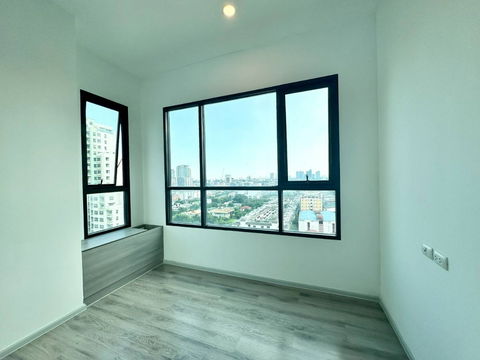 Sell Knightbridge Collage Ramkamkaeng, 100 m. from MRT Hua Mark Station