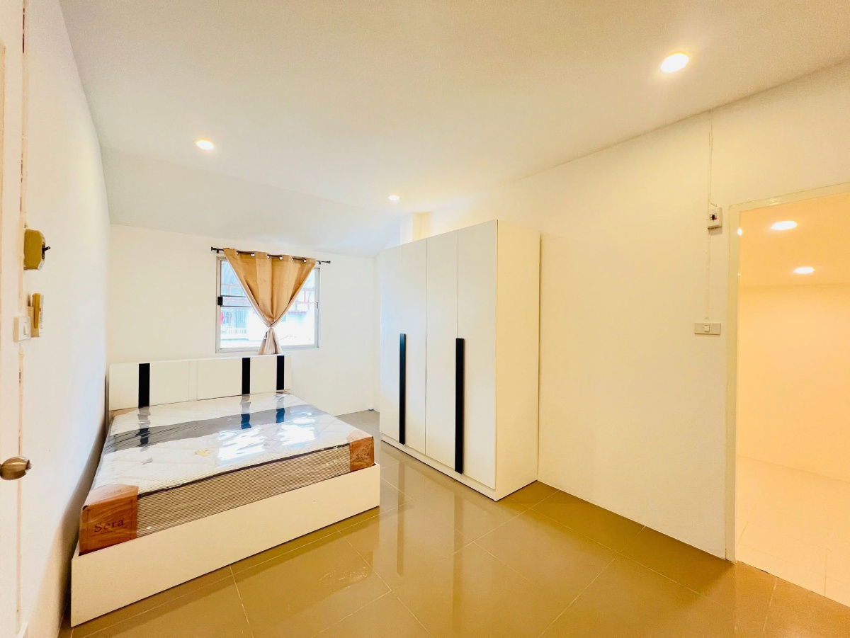 รูป 🏡 ให้เช่า บ้านรุ่งธนา 4 ท่ารั้ว ใกล้เมตามอลล์ และโรงเรียนนานาชาติ Mill Hill บ้านเช่าที่เข้าใจหัวใจคนรักสัตว์ 🐶🐱 - รูปที่ 15/18