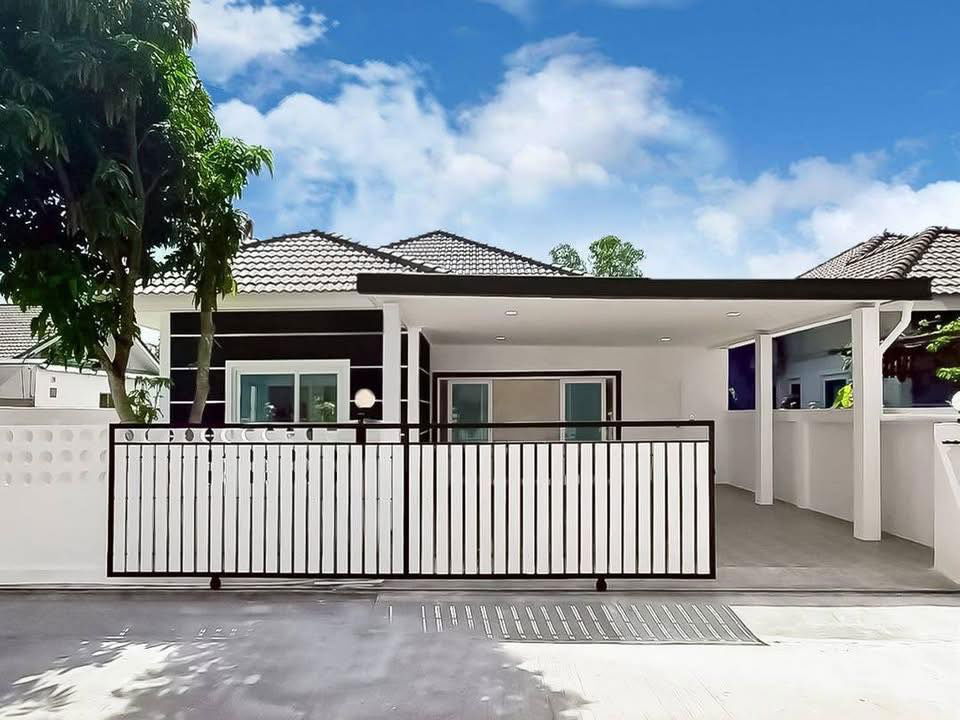 รูป  บ้านเดี่ยวให้เช่า – ห้วยใหญ่ 3 ห้องนอน 2 ห้องน้ำ ค่าเช่า 35,000 บาท/เดือน - รูปที่ 1/12