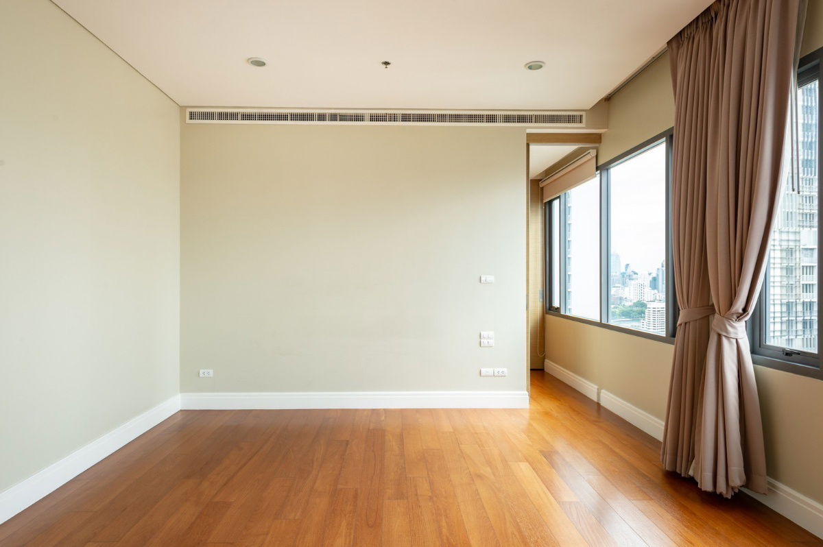 picture Rare Unit | Bare Shell 3B3B, 178 sq.m., High Floor (20+), Ready for Your Custom Design - 12/19