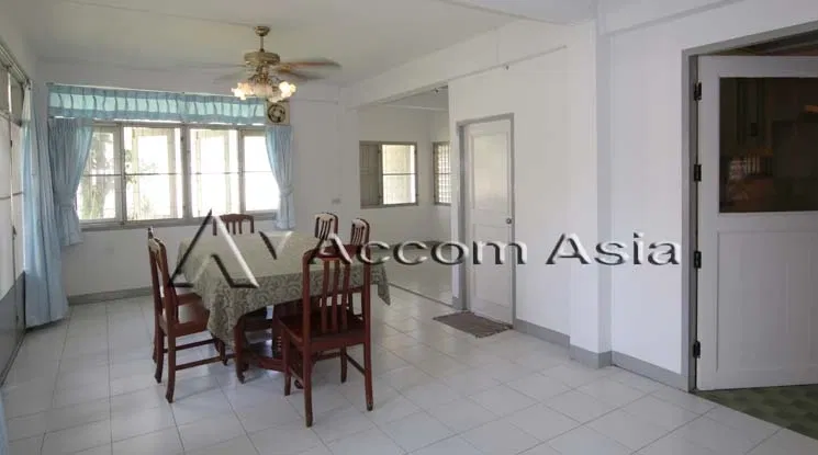 picture 🔼🔽 AccomA 📩 Home Office 3 BR House in Khlong Ton Nuea (1719149) - 3/12