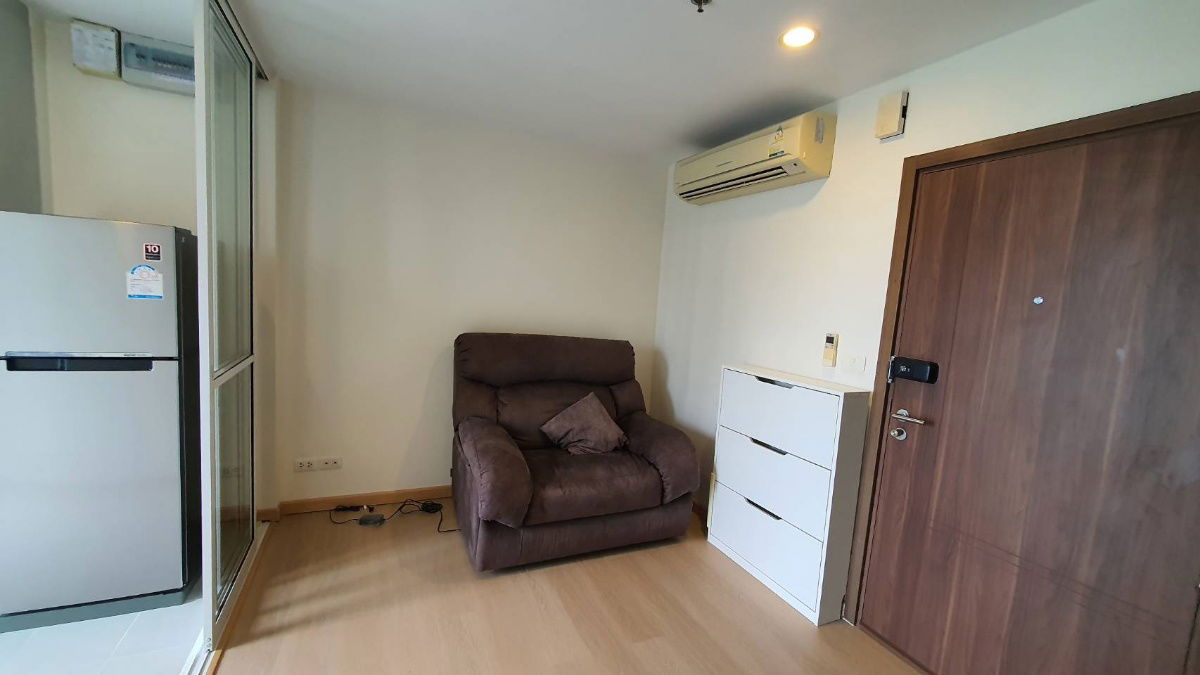 picture Sale 2.65 MTHB The Base Sukhumvit 77, space 30.34 Sqm Fl14 Bldg B Ready to Move in - 2/8