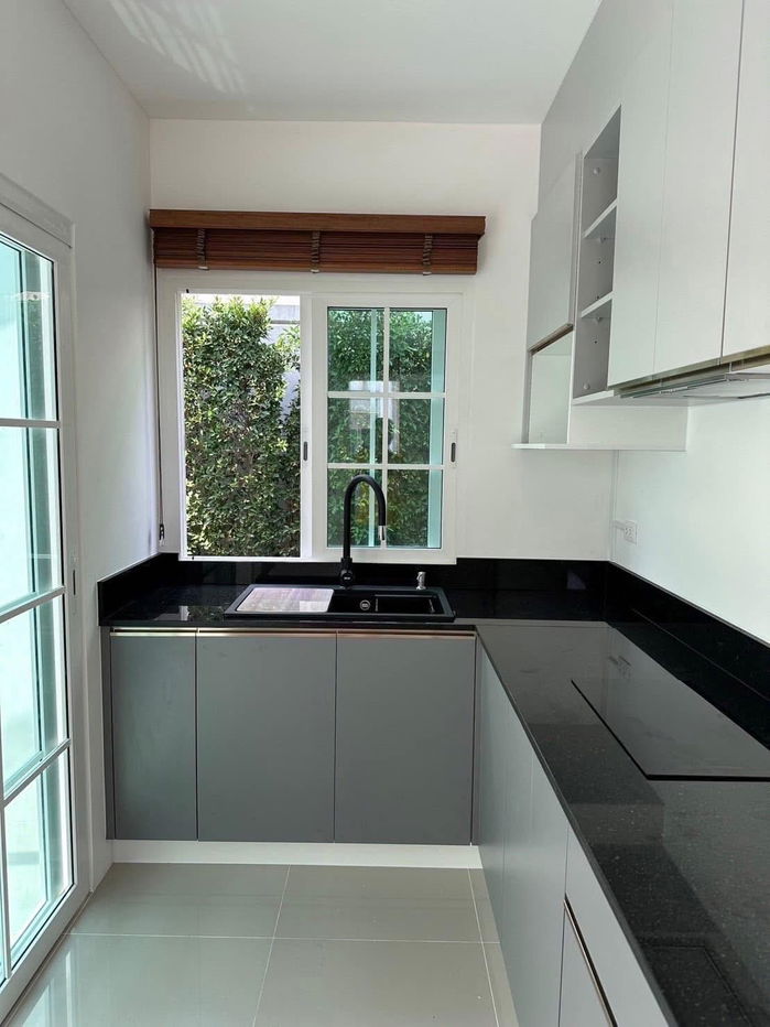 รูป บ้านเดี่ยวให้เช่า หมู่บ้าน แกรนดิโอ บางนา กม 5  ( SPSEVE1302 ) - รูปที่ 6/8