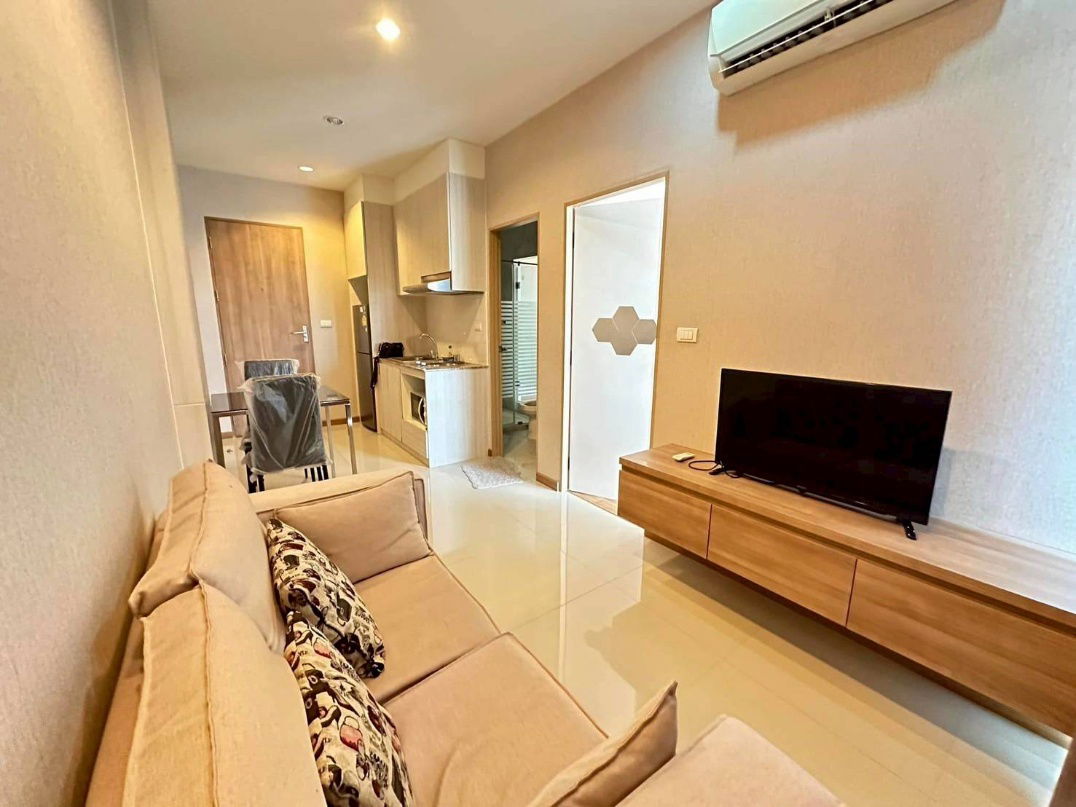 รูป  🏷️The Green Boulevard Condo จอมเทียน พัทยา จ.ชลบุรี ใกล้กับ Tiger Park💰เดือนละ 10,000 บาท 35 ตรม. ชั้น 7 วิวสวน☎️093-1681685 , 081-1301456 - รูปที่ 9/10