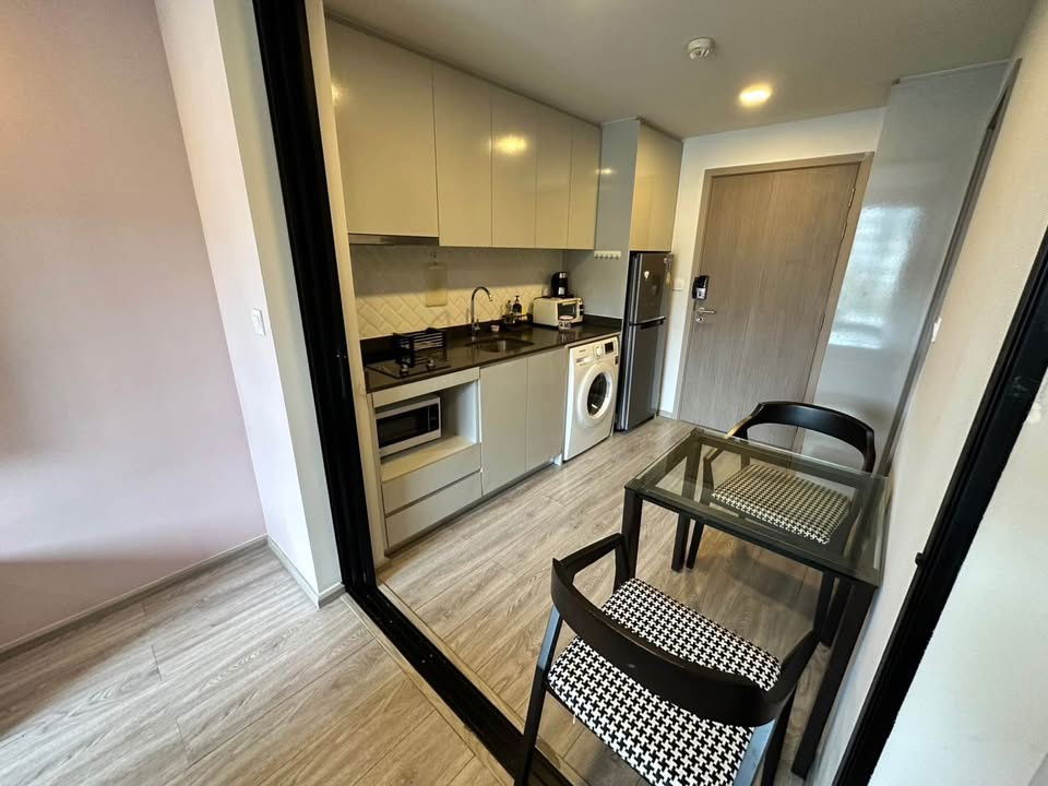 picture (Pet Friendly 🐶🐱)Code: KJ8704  for rent Maestro 14 Siam - Ratchathewi // Line ID: @kjcondo (with @) // - 6/10