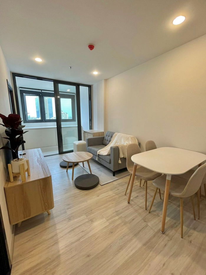 picture WS3466 ✨ For rent: XT Huai Khwang, beautiful room, fully furnished, ready to move in! Price only 22,000/month. - 2/8