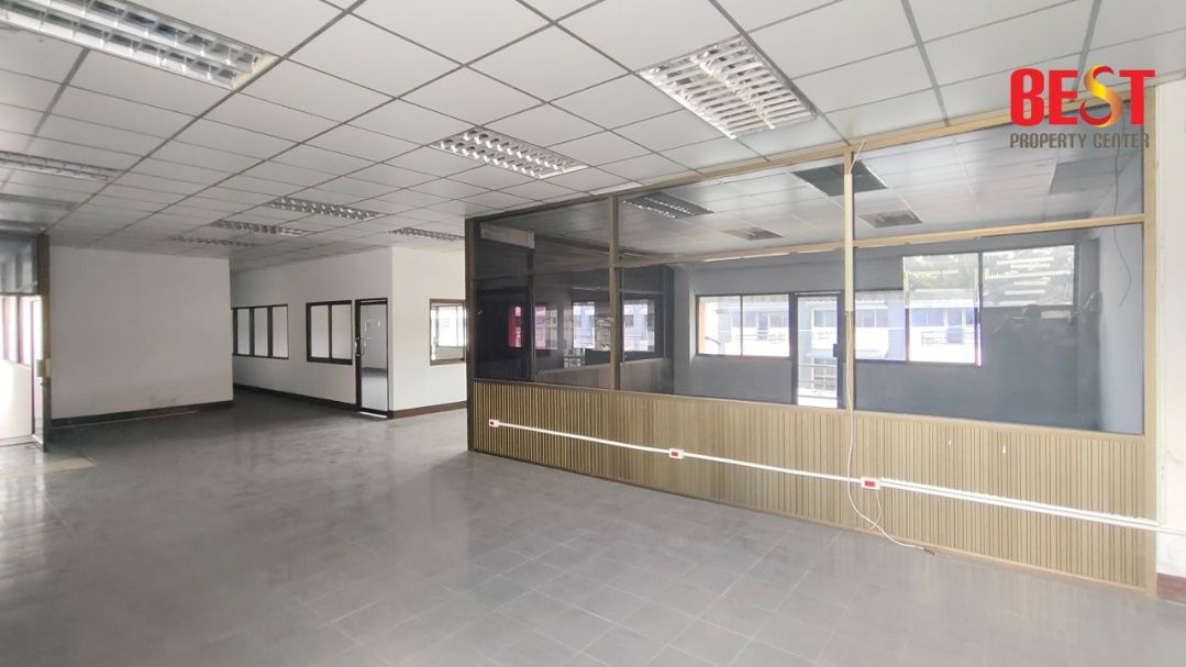 picture Modern 3-Storey Mini Factory for Sale – Prime Location Near Thepharak Road Samutprakarn - 14/22