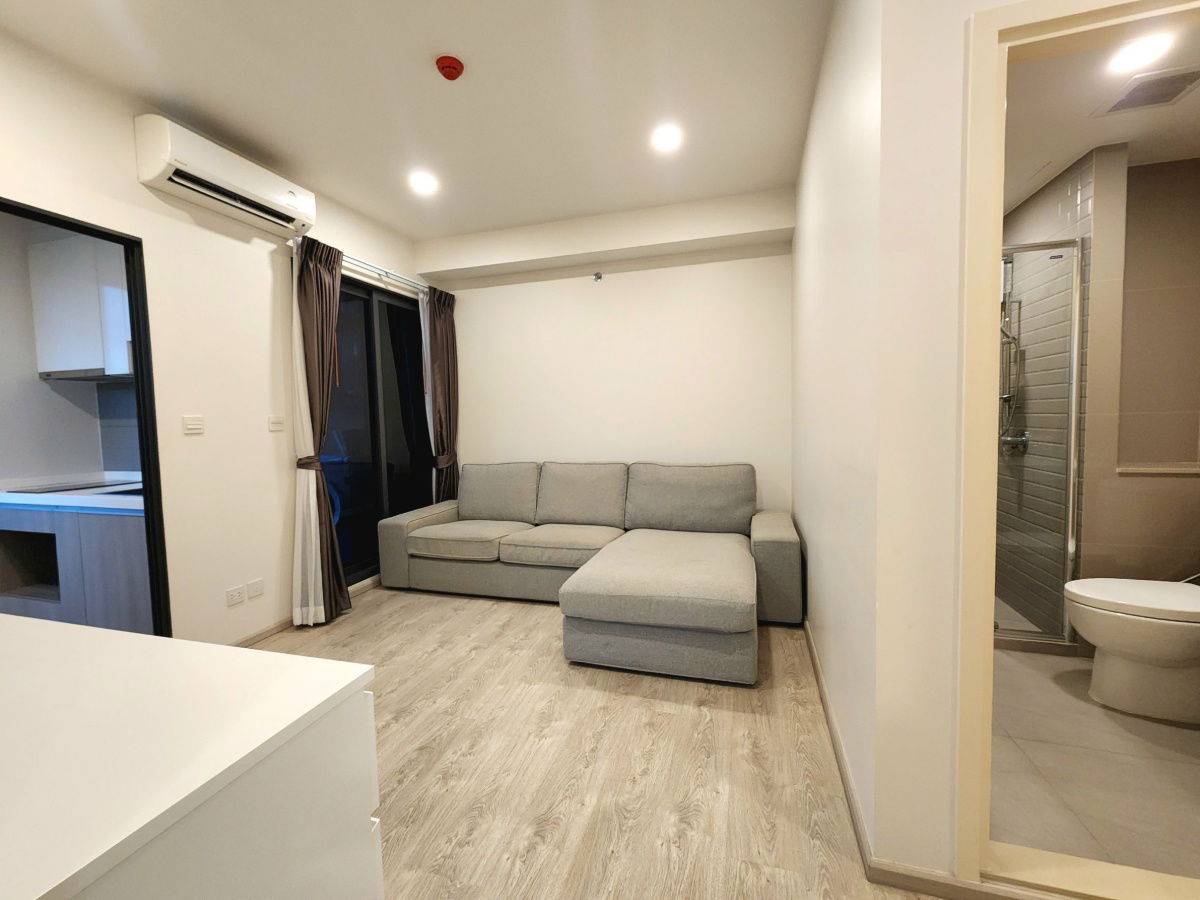 รูป ขายห้องมุม มี 3 ทิศ เหนือ ตะวันตก และทิศใต้ ขายพร้อมอยู่แล้วคอนโด ทำเลศิริราช The Tree จรัญ 30 **แบบ ห้องหายาก 1 ชั้น มี1 ห้อง  **โทนขาวมินิมอล - รูปที่ 5/44