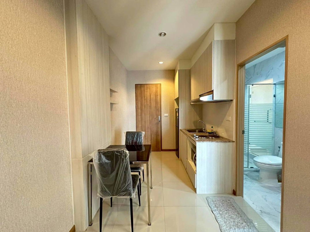 รูป  🏷️The Green Boulevard Condo จอมเทียน พัทยา จ.ชลบุรี ใกล้กับ Tiger Park💰เดือนละ 10,000 บาท 35 ตรม. ชั้น 7 วิวสวน☎️093-1681685 , 081-1301456 - รูปที่ 7/10