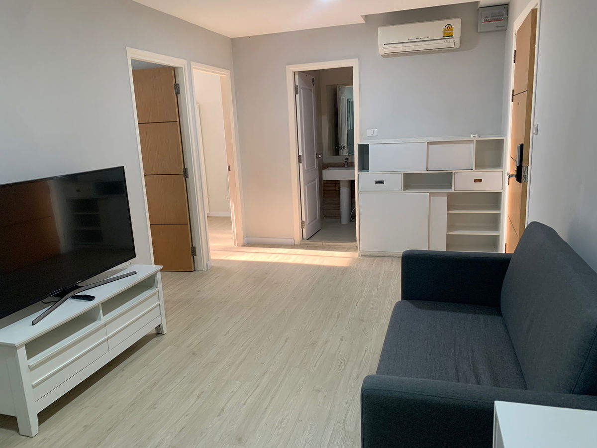 picture 📣 Ratchada 19 Condo for rent, 2 bedrooms, 1 bathroom, near MRT Ratchada and MRT Lat Phrao, only 700 meters, 8-minute walk,refrigerator, microwave, TV - 3/12