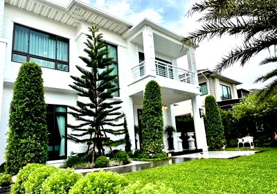 บ้านเดี่ยวให้เช่า : ให้เช่า: บ้านพูลวิลล่าหรู ย่านสุขุมวิท 77 บ้านสวยมาก ตกแต่งหรูหรา