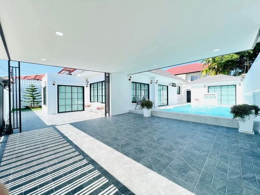 รูป ขายบ้านเดียวพูดวิลล่า สวยในพัทยา ซอยพรประภานิมิตร 14 - รูปที่ 3/13