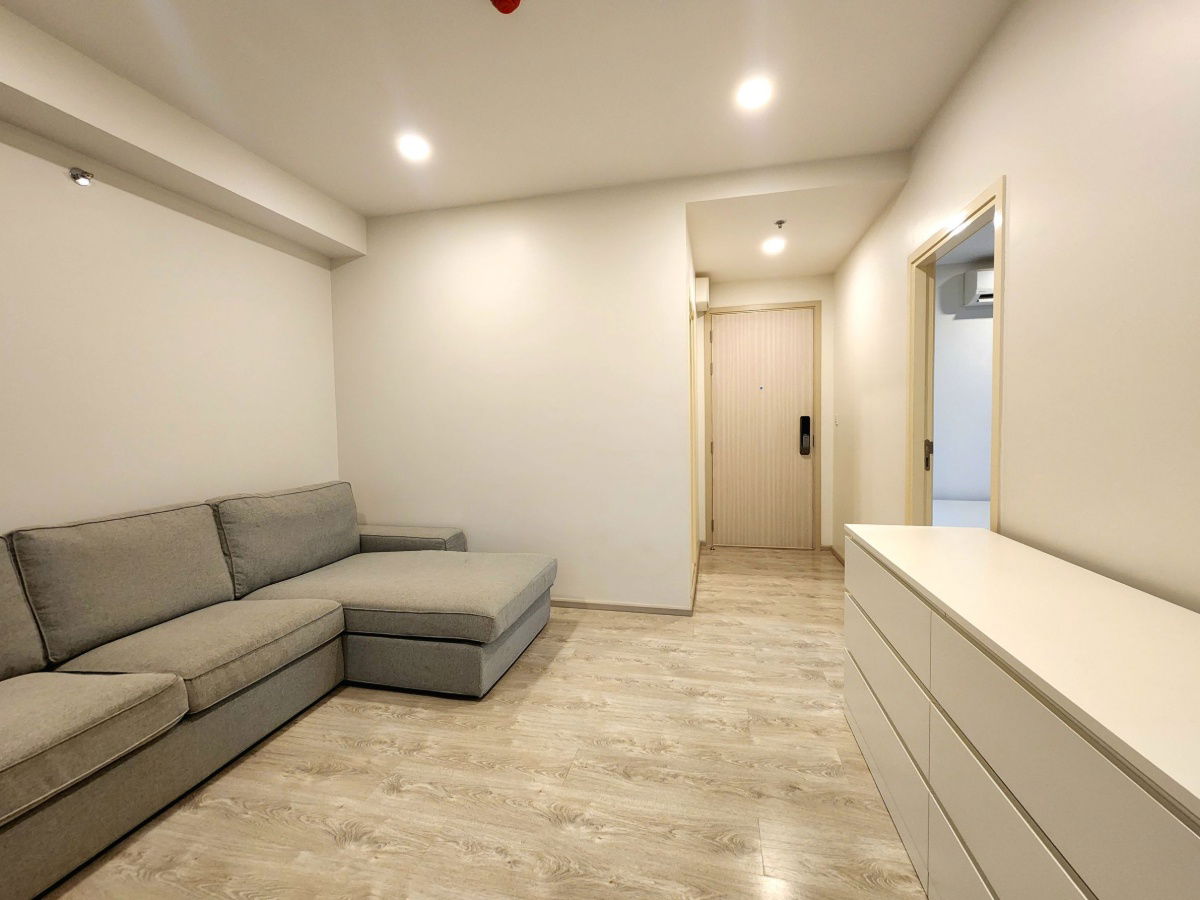 รูป ขายห้องมุม มี 3 ทิศ เหนือ ตะวันตก และทิศใต้ ขายพร้อมอยู่แล้วคอนโด ทำเลศิริราช The Tree จรัญ 30 **แบบ ห้องหายาก 1 ชั้น มี1 ห้อง  **โทนขาวมินิมอล - รูปที่ 37/44