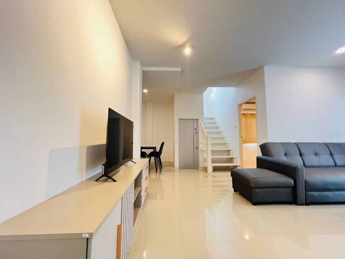 รูป บ้านเช่าเชียงใหม่ บ้านรุ่งธนา 4 สำหรับคนรักสัตว์ ทำเลดี ใกล้ตลาด โลตัส เซ็นเฟส เดินทางสะดวก T.0946511456 - รูปที่ 5/15