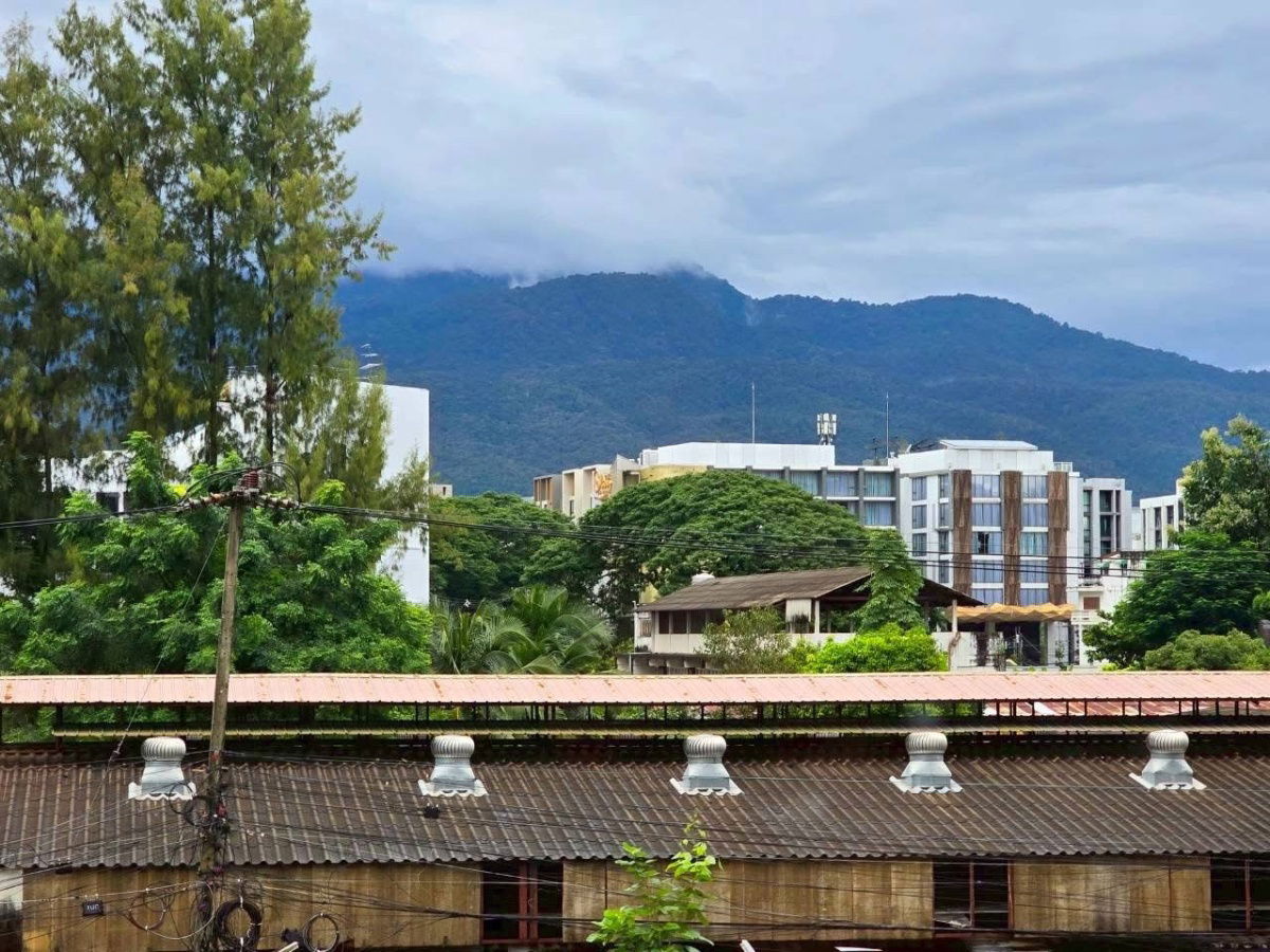 picture Condo for sale in a prime location: Srithana Condo 2, Huay Kaew, Nimmanhaemin. Tel. : 098-9690236 (Janny) - 8/13