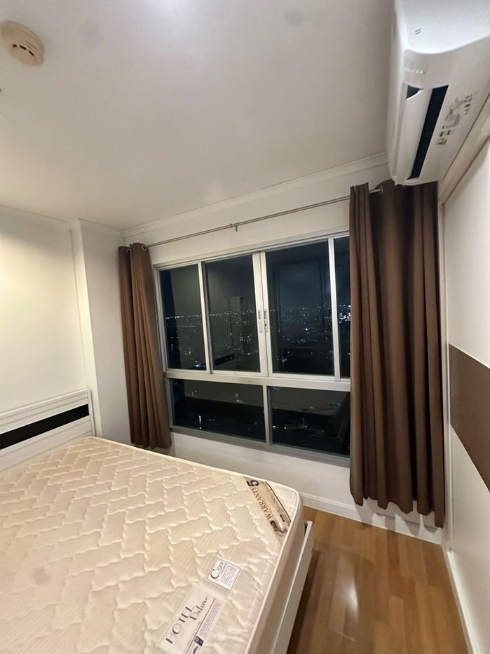 picture PFD-05732	Condo for Rent:  Lumpini Place Ratchayothin Schedule a viewing ■ Line: @propertyfinder	 - 2/14