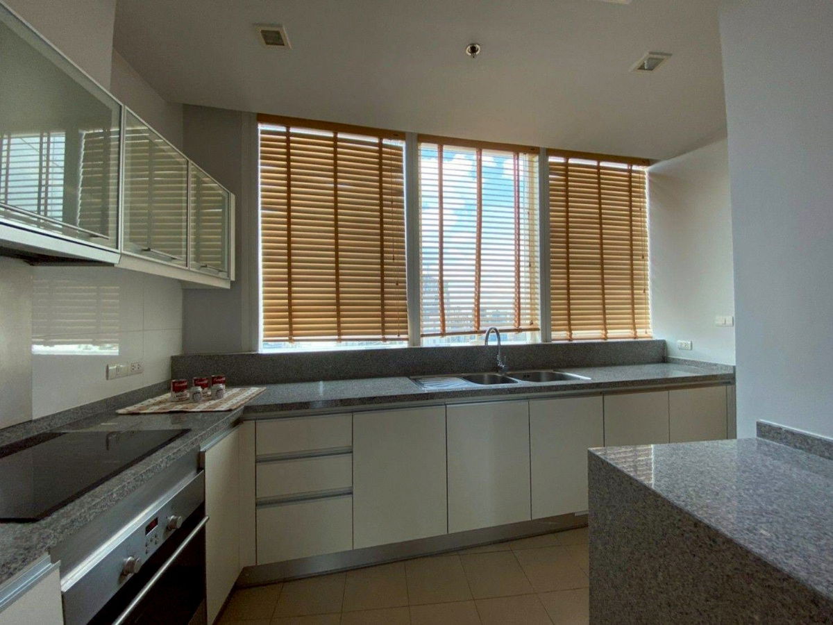 picture LTH13116RE - Millennium Residence FOR SALE 2 beds 2 baths Size 128 Sq.M.Near BTS Asok stations ONLY 22 MB - 7/11