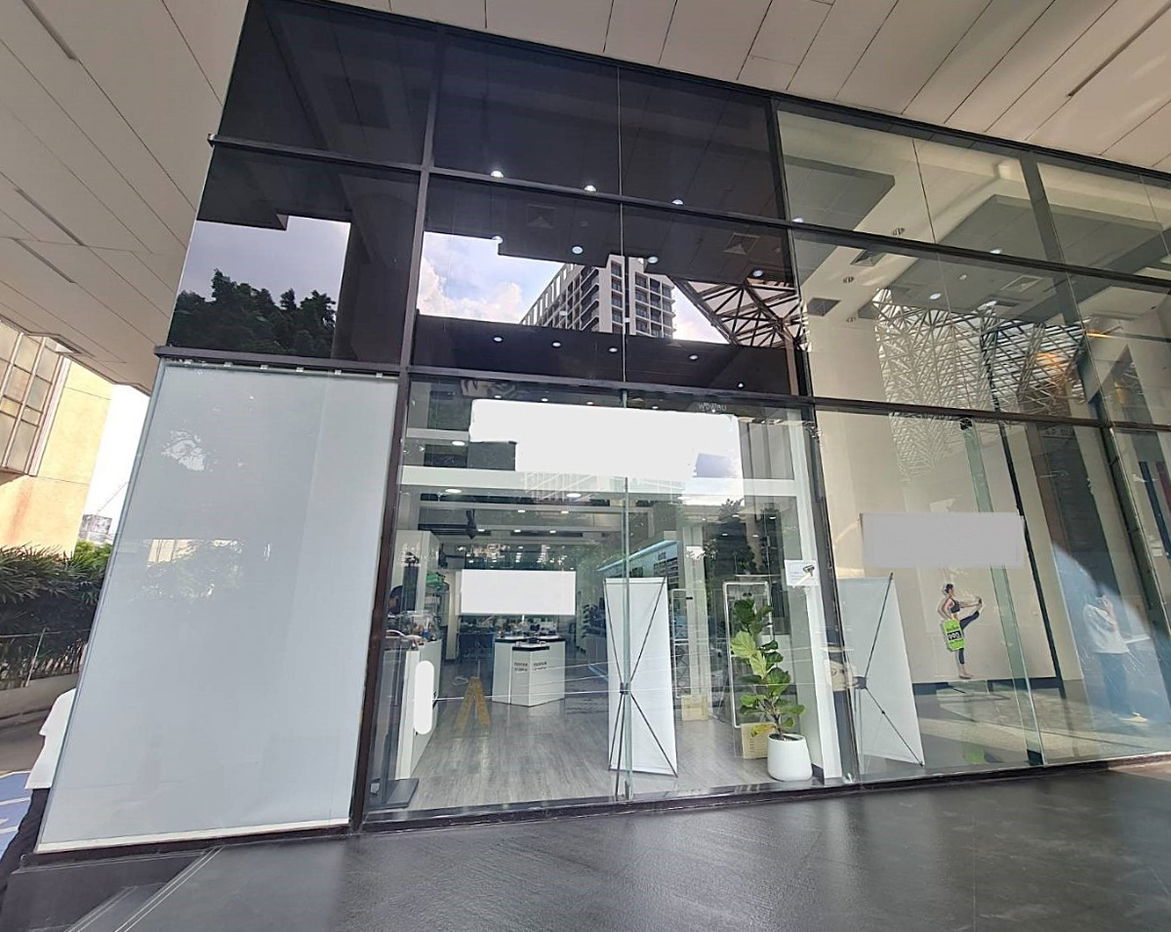 picture 🔥💢 Street front Retail for Rent - Prime Location and Close to Ari BTS 💢🔥 ** NO CO-AGENT ** - 1/4