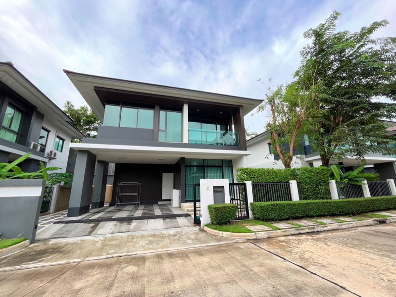 บ้านเดี่ยวให้เช่า : ให้เช่า เศรษฐสิริ กรุงเทพกรีฑา ใกล้ Brighton College 3 นอน ใกล้ Club house