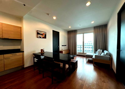 Condos for rent : The Address                  Chidlom