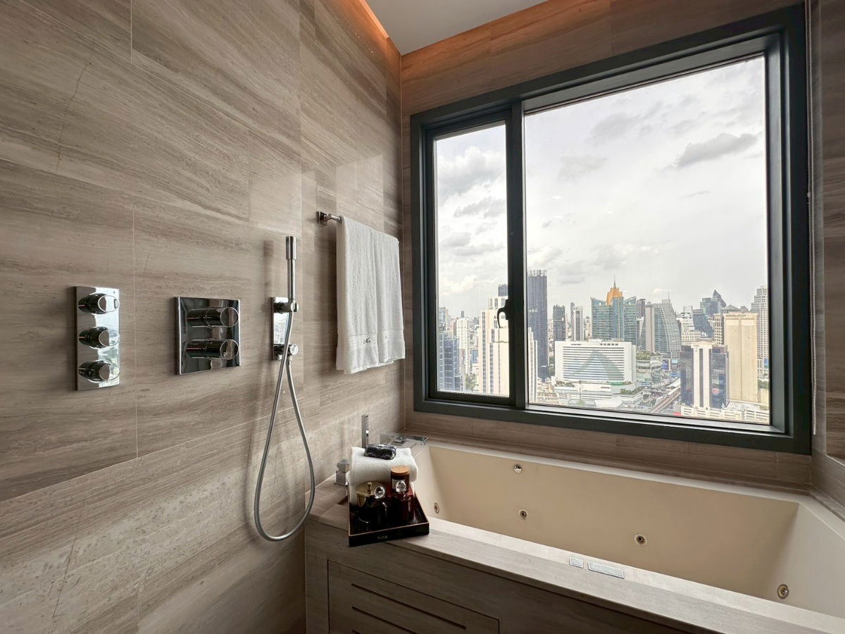 รูป ขายห้องโครงการ Q1 sukhumvit 3ห้องนอน โปรปิดตึกราคาพิเศษ มีหลายห้องให้เลือก - รูปที่ 4/25