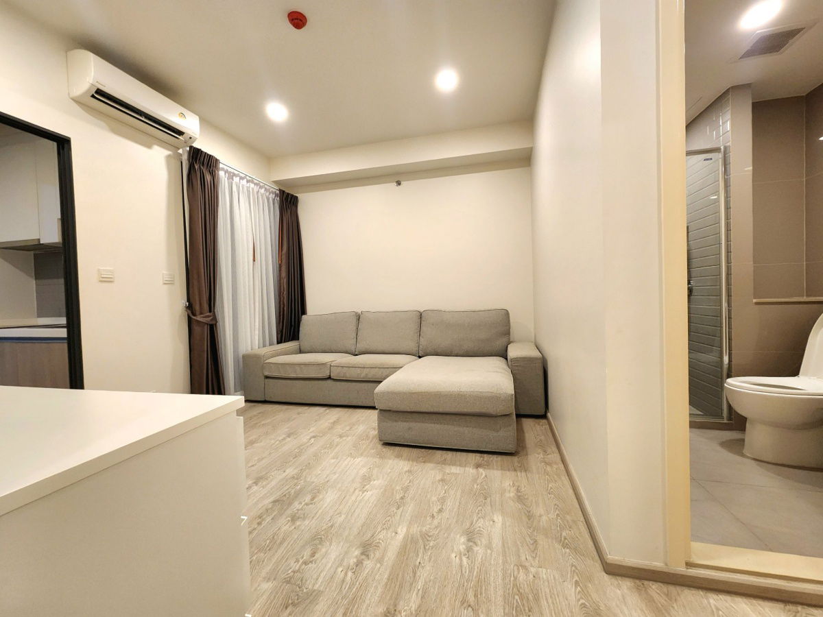 รูป ขายห้องมุม มี 3 ทิศ เหนือ ตะวันตก และทิศใต้ ขายพร้อมอยู่แล้วคอนโด ทำเลศิริราช The Tree จรัญ 30 **แบบ ห้องหายาก 1 ชั้น มี1 ห้อง  **โทนขาวมินิมอล - รูปที่ 14/44