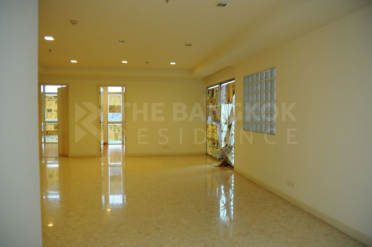 picture 🎯Spacious Unit,Ultimate Luxury Nusasiri Grand Condo near BTS Ekkamai - 9/14