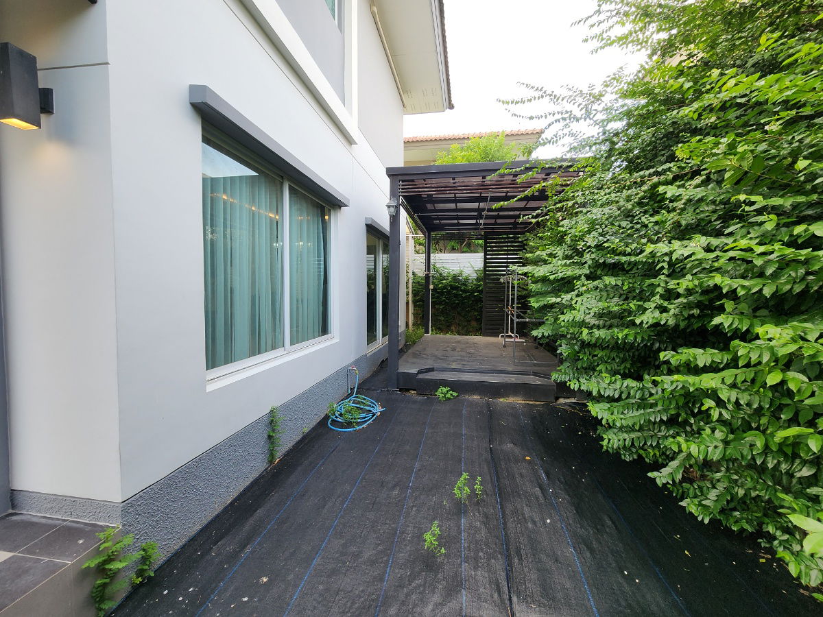 รูป ลดราคา**ขายบ้านเดี่ยว ใกล้โรงเรียนนานาชาติเด่นหล้า 5-7 นาที ในราคา 6.5 ล้านบาท(ราคาดีมาก)** 4 ห้องนอน 3 ห้องน้ำ 3 ที่จอดรถ มีส่วนกลางให้ใช้ - รูปที่ 74/77