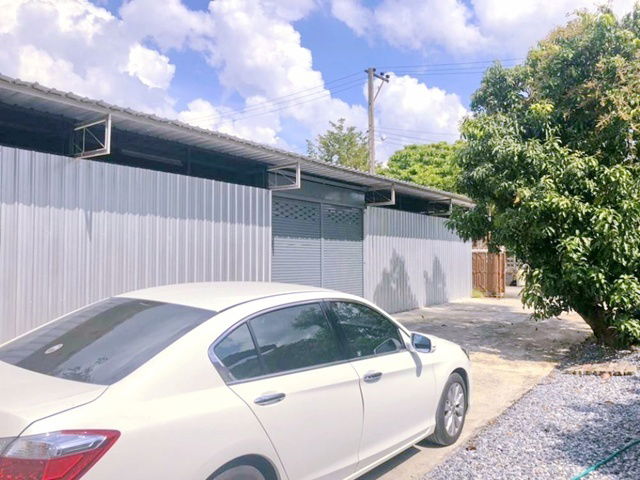 picture MRT LatPlaKhao. 900m. Warehouse factory with private parking 320 sq.. 80sqwa. RamInthra Prasertmanuk - 4/8