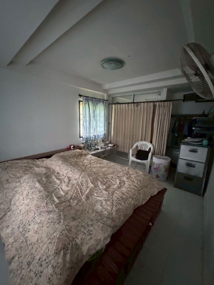 รูป ขายด่วน บ้านเดี่ยว 2ชั้น ซอยเทศบาล 15 ถนนบางกรวย-ไทรน้อย เนื้อที่ 174 ตร.วา ขายตามสภาพ ทำเลดี เดินทางสะดวก ใกล้ MRT บางพลู - รูปที่ 4/9