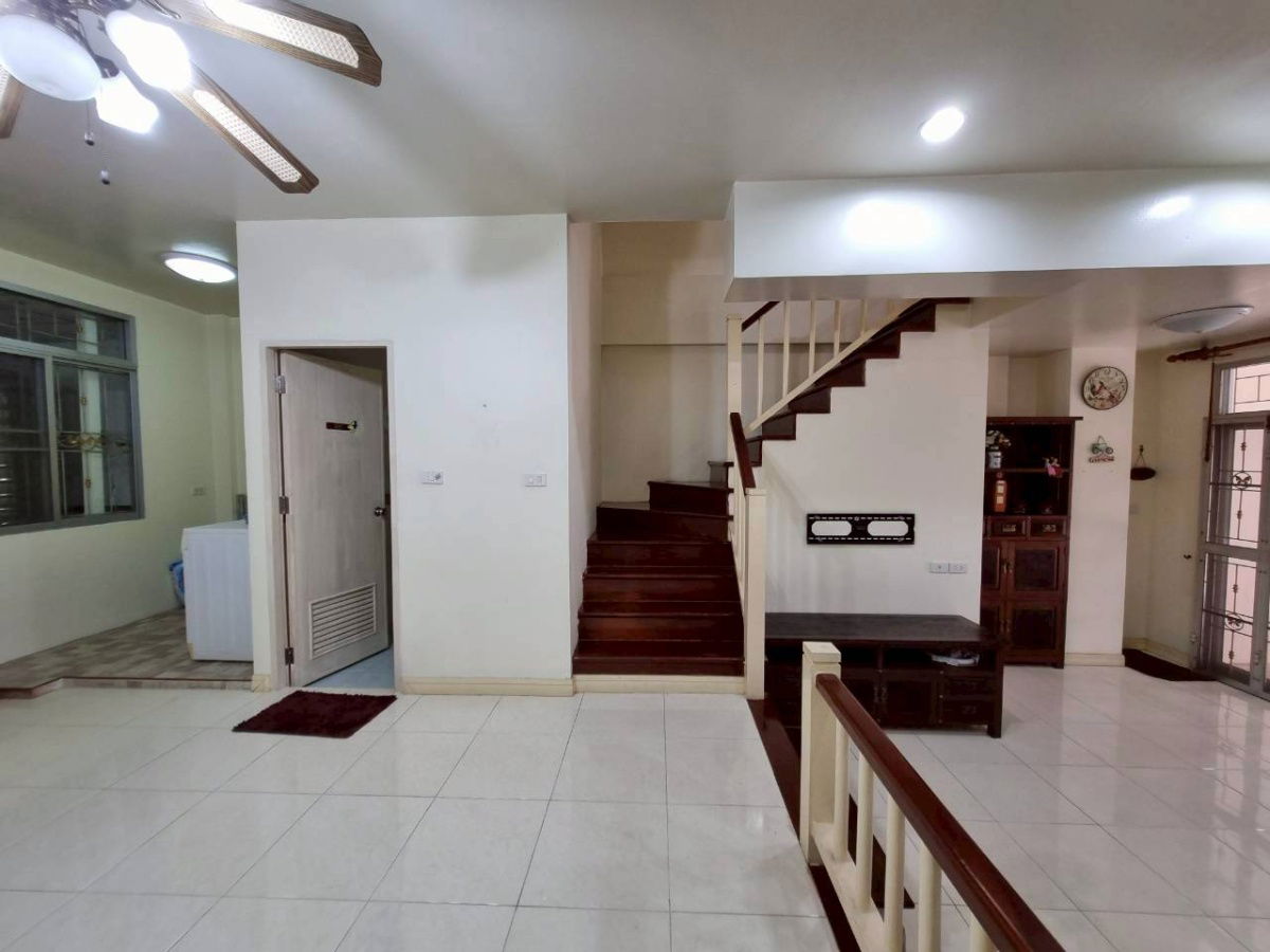 รูป 🏡 ขายทาวน์เฮ้าส์ 3 ชั้น ❤️💛ฟลอร่าวิลล์ ศรีนครินทร์ – สมุทรปราการ💰เพียง 3.19 ล้านบาท - รูปที่ 5/13