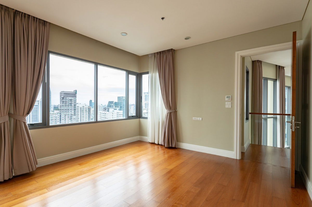 picture Rare Unit | Bare Shell 3B3B, 178 sq.m., High Floor (20+), Ready for Your Custom Design - 13/19