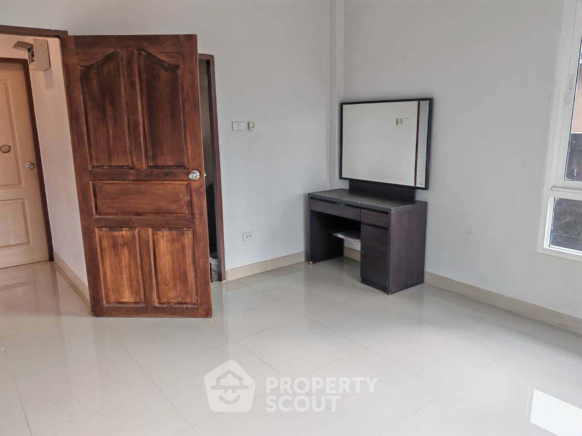 รูป บ้าน 3-ห้องนอน ใน วังก์พง (ID 2307272) - รูปที่ 13/14