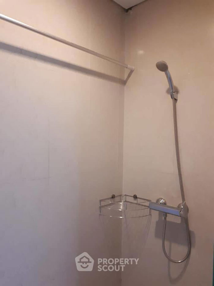 picture 1-BR Condo at Le Luk Condominium near BTS Phra Khanong (ID 400068) - 11/12