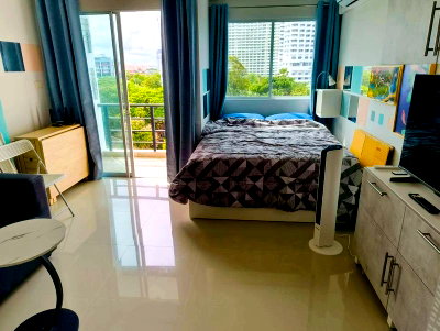 Condos for sale : Beach 7 Condominium   Location : Jomtien soi 12 