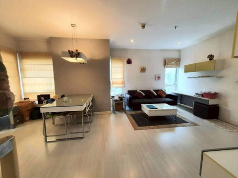 Buy and sell The Room Ratchada-Ladprao condo, good location, near MRT, BTS, ready to move in. Line ID: @951qfbfi