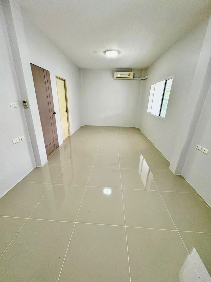 picture For Sale: 2-Storey Detached House – Lanceo Ramkhamhaeng–Wongwaen (Mistine) Just 15 minutes from Suvarnabhumi Airport - 18/37