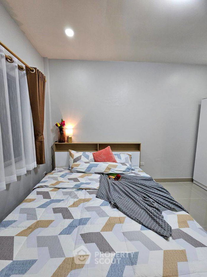 picture 2-BR House at Chokchai Village 4 close to East Pattaya (ID 2135218) - 11/13