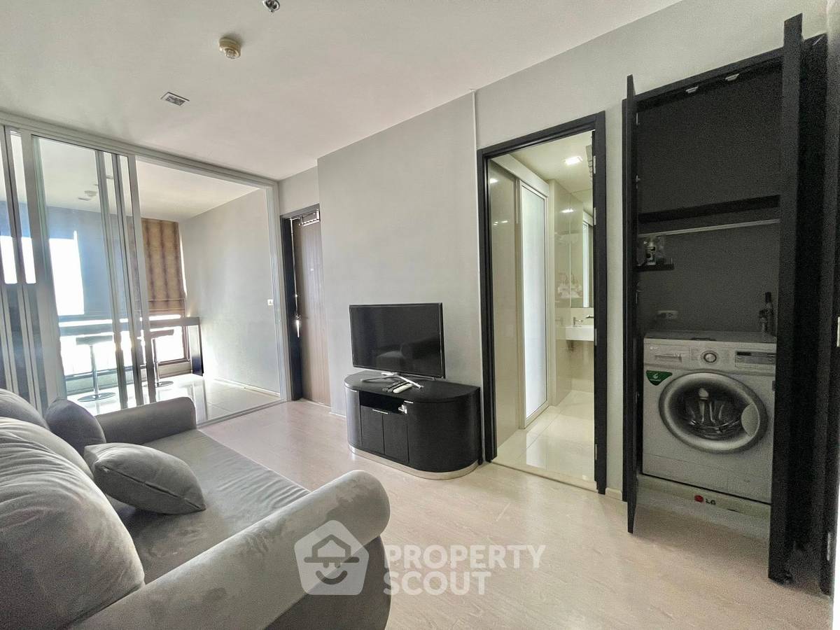 picture 1-BR Condo at Rhythm Sukhumvit 44/1 near BTS Phra Khanong (ID 2306410) - 3/13